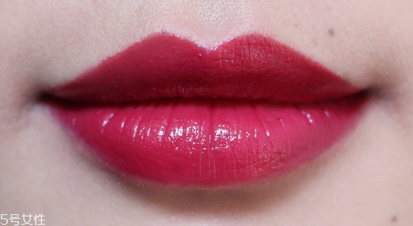 阿瑪尼紅管501和黑管501哪個(gè)好看 阿瑪尼唇釉怎么選購 阿瑪尼紅管501和黑管501哪個(gè)好看 阿瑪尼唇釉怎么選購