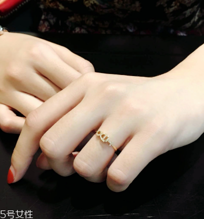 戒指上刻什么字好？戒指上一般刻什么字