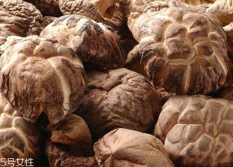 干香菇可以保存多久 干香菇保質期 干香菇可以保存多久 干香菇保質期