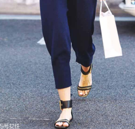 一字帶涼鞋什么款式好看？一字帶涼鞋款式推薦
