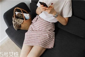 格子裙怎么搭配？格子裙搭配圖片