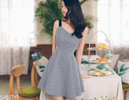 格子裙怎么搭配？格子裙搭配圖片