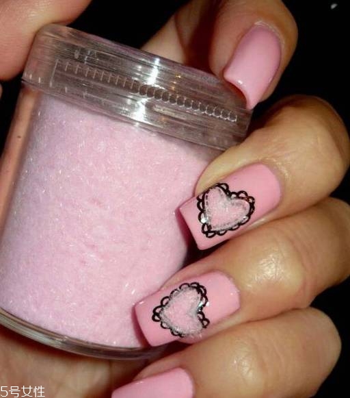 絲絨美甲怎么做教程 絲絨美甲能沾水嗎 絲絨美甲怎么做教程 絲絨美甲能沾水嗎