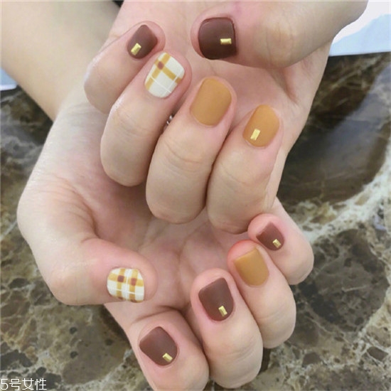 磨砂美甲臟了要怎么洗 磨砂美甲的最新火爆款式圖片 磨砂美甲臟了要怎么洗 磨砂美甲的最新火爆款式圖片