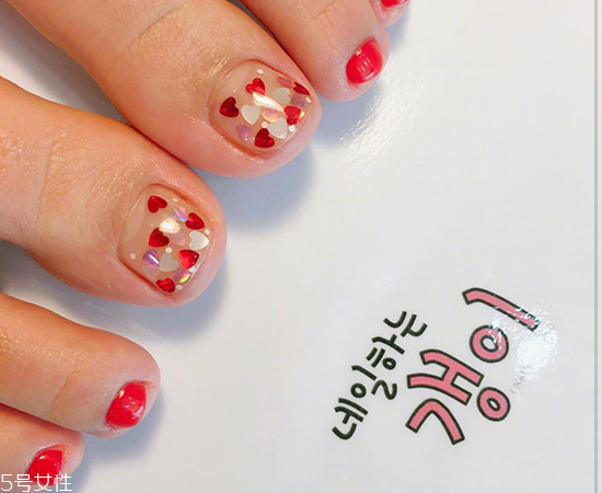 夏季腳部個(gè)性美甲圖片大全 最新腳指甲款式圖片2022 夏季腳部個(gè)性美甲圖片大全 最新腳指甲款式圖片2022