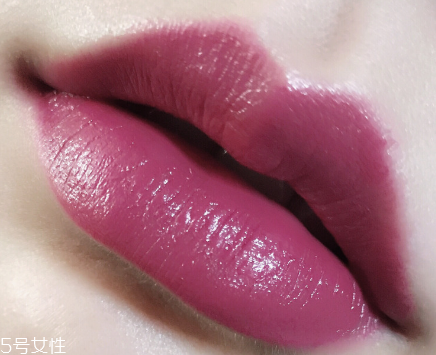 紀(jì)梵希春季限量花卉口紅多少錢 2018紀(jì)梵?；ɑ芟薅诩t