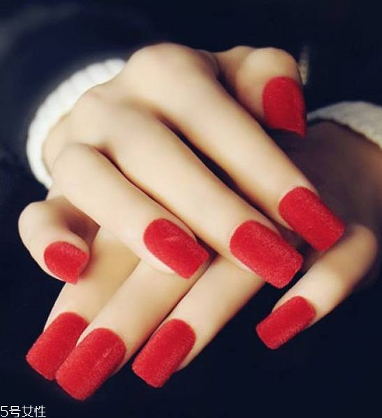 絲絨美甲怎么做教程 絲絨美甲能沾水嗎 絲絨美甲怎么做教程 絲絨美甲能沾水嗎