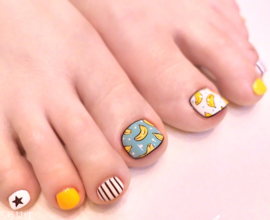 夏季腳部個(gè)性美甲圖片大全 最新腳指甲款式圖片2022 夏季腳部個(gè)性美甲圖片大全 最新腳指甲款式圖片2022