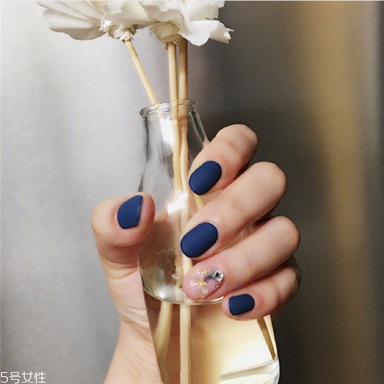磨砂美甲臟了要怎么洗 磨砂美甲的最新火爆款式圖片 磨砂美甲臟了要怎么洗 磨砂美甲的最新火爆款式圖片