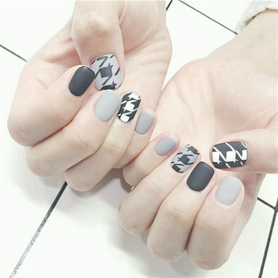 磨砂美甲臟了要怎么洗 磨砂美甲的最新火爆款式圖片 磨砂美甲臟了要怎么洗 磨砂美甲的最新火爆款式圖片