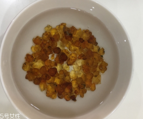 桃膠能和雞蛋一起吃嗎？桃膠配雞蛋可以嗎？