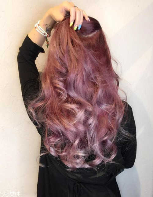 天鵝絨發(fā)色怎么染好看 天鵝絨發(fā)色有哪些顏色 天鵝絨發(fā)色怎么染好看 天鵝絨發(fā)色有哪些顏色