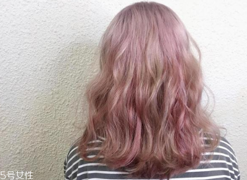 天鵝絨發(fā)色怎么染好看 天鵝絨發(fā)色有哪些顏色 天鵝絨發(fā)色怎么染好看 天鵝絨發(fā)色有哪些顏色