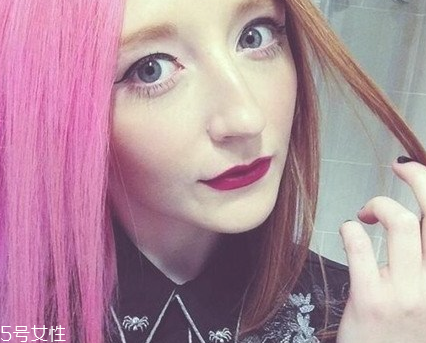 陰陽(yáng)發(fā)色什么顏色好看 超酷陰陽(yáng)發(fā)色合集 陰陽(yáng)發(fā)色什么顏色好看 超酷陰陽(yáng)發(fā)色合集