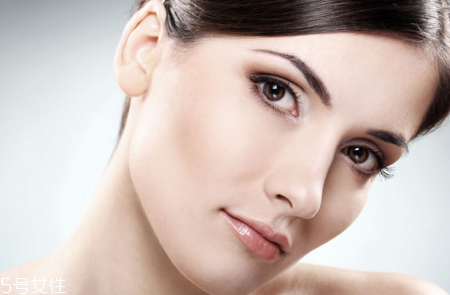 牙膏去黑頭對皮膚有害嗎 牙膏去黑頭的竅門 牙膏去黑頭對皮膚有害嗎 牙膏去黑頭的竅門