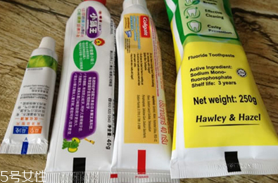 牙膏底部顏色條代表什么 牙膏什么牌子好用 牙膏底部顏色條代表什么 牙膏什么牌子好用