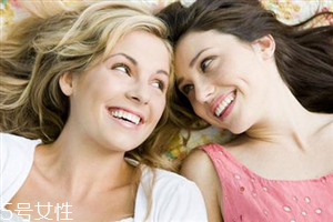 痘痘有膿可以擠掉嗎 痘痘擠出來(lái)的白色東西是什么