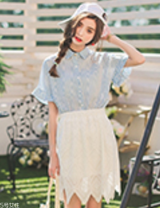 女生天藍色襯衫怎么搭配好看 女生天藍色襯衫怎么搭配好看