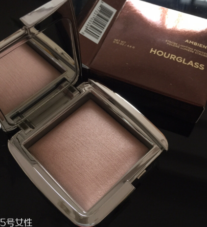 hourglass高光粉餅怎么樣 hourglass高光粉餅 hourglass高光粉餅怎么樣 hourglass高光粉餅