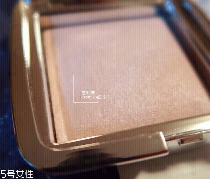 hourglass高光粉餅多少錢 hourglass高光粉餅使用技巧 hourglass高光粉餅多少錢 hourglass高光粉餅使用技巧