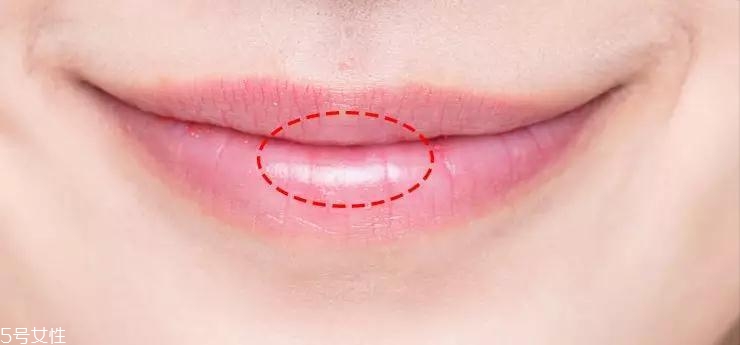 日系曬傷妝怎么化 日系曬傷妝整體妝容教程 日系曬傷妝怎么化 日系曬傷妝整體妝容教程