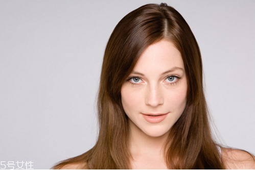 嘴邊長痘痘是什么原因 嘴邊長痘痘怎么消除 嘴邊長痘痘是什么原因 嘴邊長痘痘怎么消除