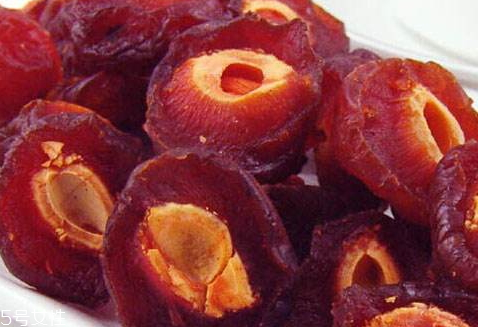 半邊梅的熱量是多少 半邊梅吃了會(huì)胖嗎 半邊梅的熱量是多少 半邊梅吃了會(huì)胖嗎