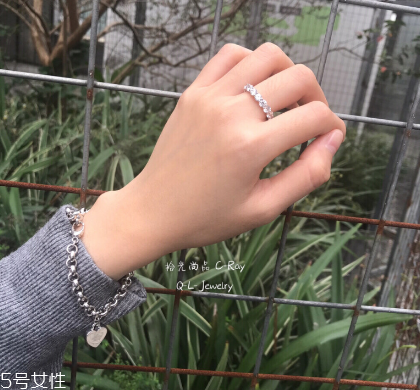 手鏈發(fā)黑如何清洗？手鏈變黑了怎么辦