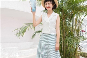 不規(guī)則半身裙怎么搭配？不規(guī)則半身裙搭配圖片