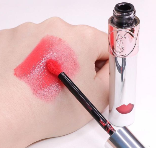 圣羅蘭2018新款鏡面唇蜜真假辨別 9個(gè)步驟來驗(yàn)真假