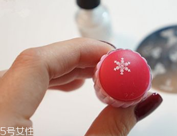 指甲油印花章怎么使用 指甲油印花章詳細(xì)操作方法 指甲油印花章怎么使用 指甲油印花章詳細(xì)操作方法