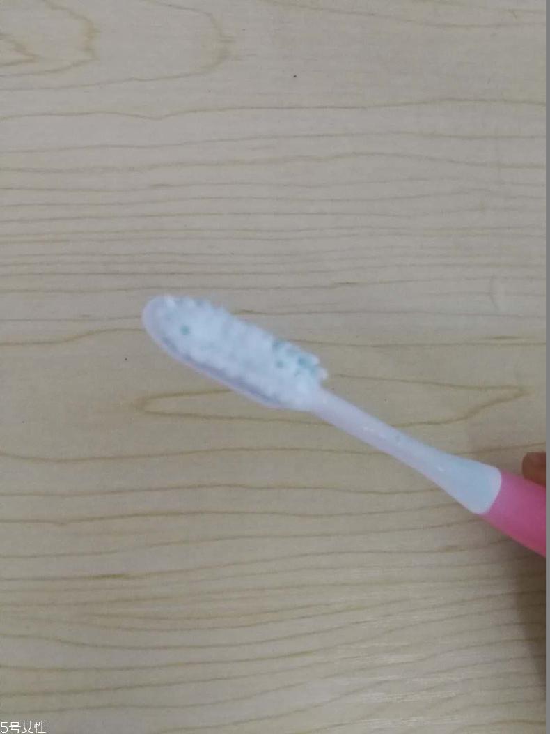 美白牙膏佳潔士和中華哪個(gè)好 美白牙膏佳潔士vs中華 美白牙膏佳潔士和中華哪個(gè)好 美白牙膏佳潔士vs中華