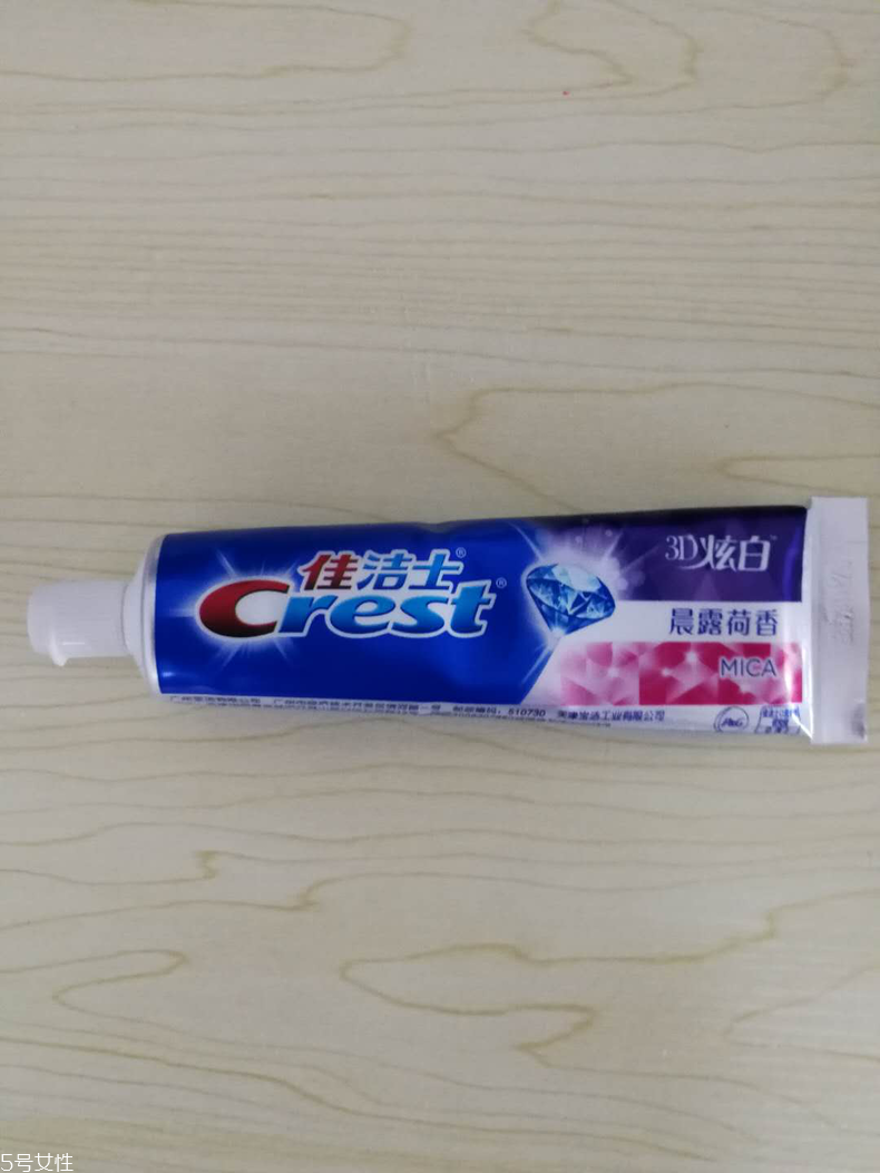 美白牙膏佳潔士和中華哪個(gè)好 美白牙膏佳潔士vs中華 美白牙膏佳潔士和中華哪個(gè)好 美白牙膏佳潔士vs中華