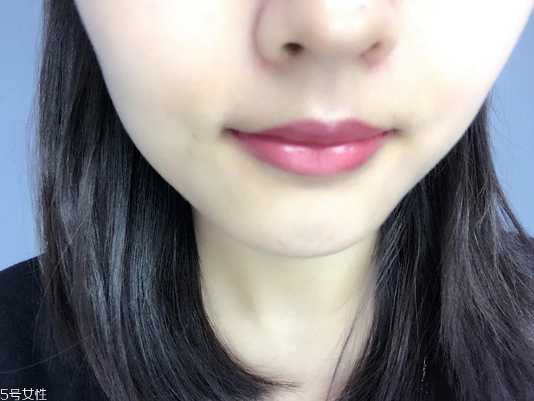 mac brick o la口紅日常嗎？mac brick o la上嘴圖