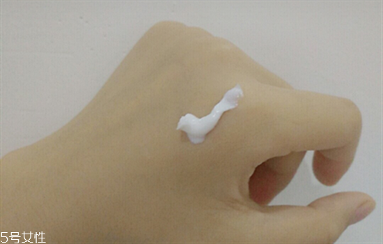 洗面奶是有泡沫的好還是沒有泡沫的好 2022最暢銷洗面奶 洗面奶是有泡沫的好還是沒有泡沫的好 2022最暢銷洗面奶