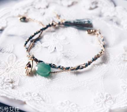 手鏈要比手圍大幾厘米？手鏈要比手圍大多少