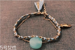 手鏈要比手圍大幾厘米？手鏈要比手圍大多少