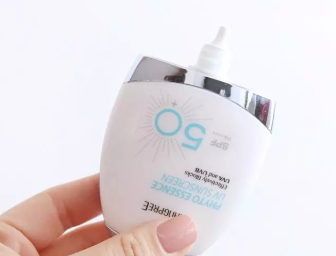 香蒲麗防曬霜真假 香蒲麗防曬霜真假辨別 香蒲麗防曬霜真假 香蒲麗防曬霜真假辨別