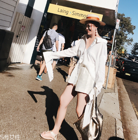 飄帶衣服怎么搭配？飄帶衣服搭配竅門