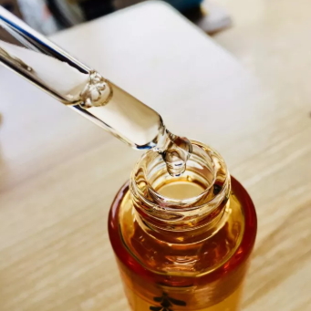 嬌蘭黃金復(fù)原蜜和雅詩蘭黛小棕瓶哪個(gè)好？