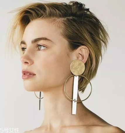 耳環(huán)取不下來怎么辦？耳環(huán)取不下來解決方法