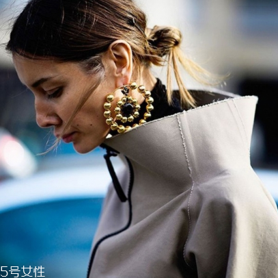 耳環(huán)需要每天取下來嗎？耳環(huán)每天都要取下來嗎
