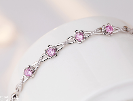 夏天飾品怎么搭配？夏季飾品搭配指南