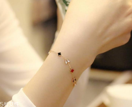 夏天飾品怎么搭配？夏季飾品搭配指南