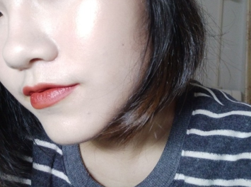 becca小飛碟高光粉餅怎么樣 becca小飛碟高光使用測評 becca小飛碟高光粉餅怎么樣 becca小飛碟高光使用測評