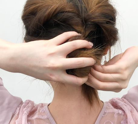 優(yōu)雅公主風(fēng)發(fā)髻怎么盤(pán) 優(yōu)雅公主風(fēng)發(fā)髻怎么盤(pán)