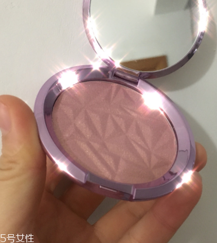 becca人魚姬高光多少錢 becca人魚姬高光試色 becca人魚姬高光多少錢 becca人魚姬高光試色