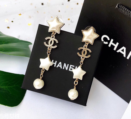 耳環(huán)生銹了還能戴嗎？耳環(huán)生銹可以繼續(xù)戴嗎