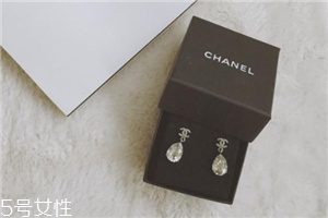 耳環(huán)戴不進(jìn)去怎么辦？耳環(huán)戴不進(jìn)去解決方法