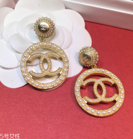 耳環(huán)戴了過(guò)敏怎么辦？耳環(huán)過(guò)敏怎么處理